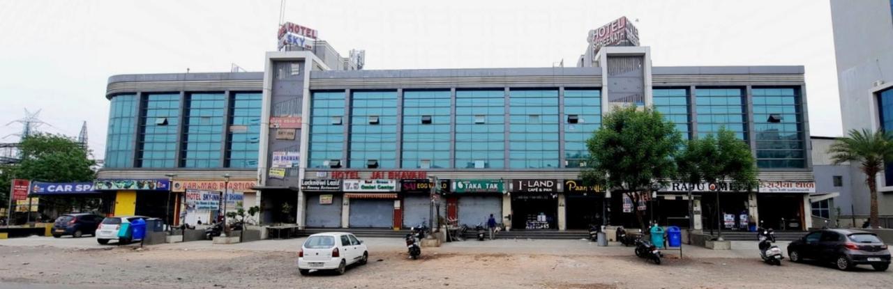 Hotel Jay Bhawani Ahmedabad Eksteriør bilde